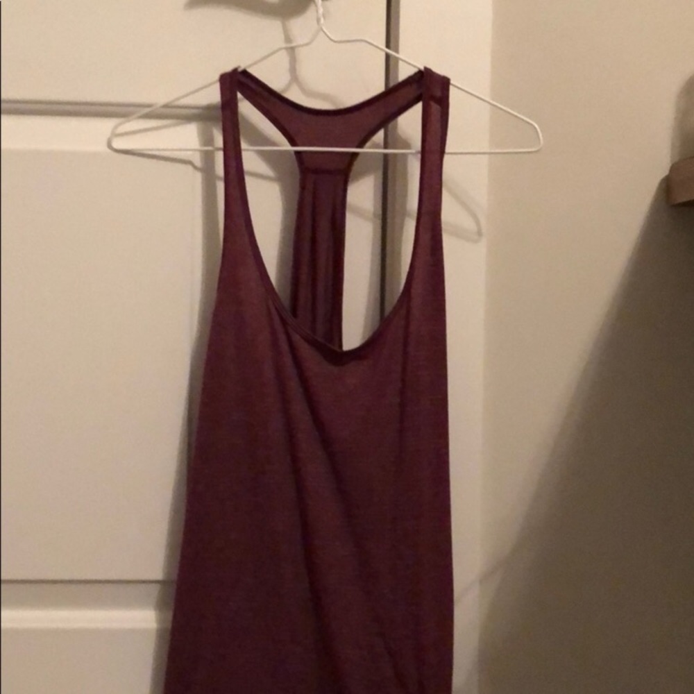Lululemon maroon tank top